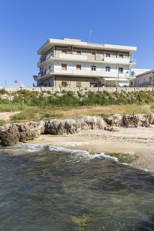 Casetta Sul Mare A Monopoli Exterior photo